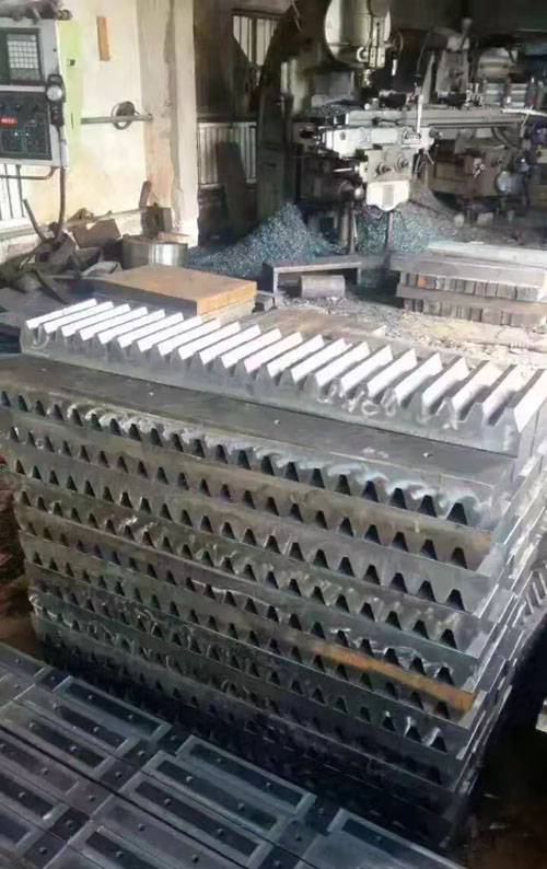 鏈輪齒條生產(chǎn)車(chē)間